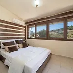 Villa Kandia I *