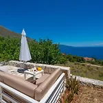 Villa Kandia I *