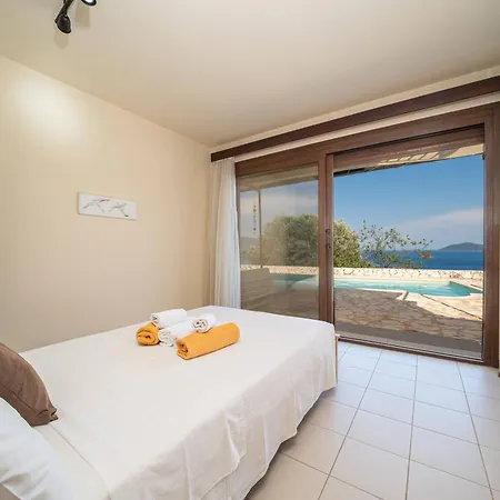 Kandia I וילה איה אפימיה